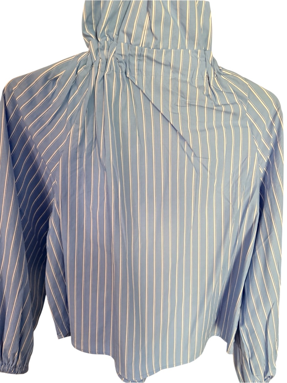 Free Assembly Blue Striped Tie-Neck Blouse Sz. M (8-10) - Picture 2 of 2